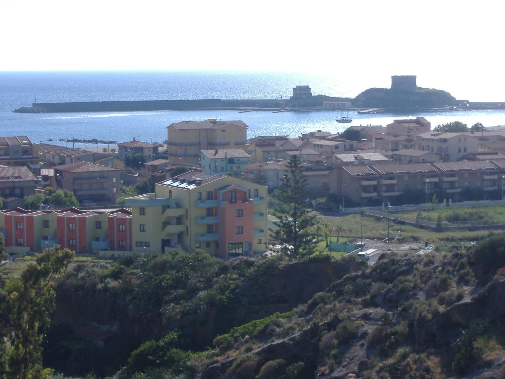 Resort Isola Rossa Боза Екстериор снимка